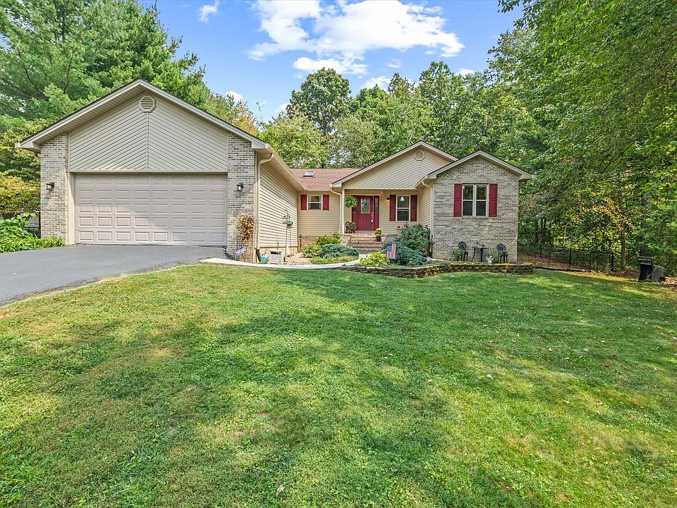 1st image of 132 Shadowmont Ct