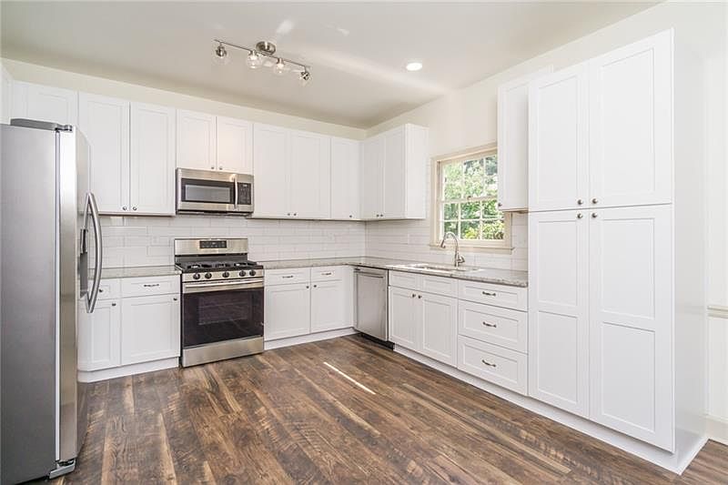 1st image of 4036 Arborwood Ln