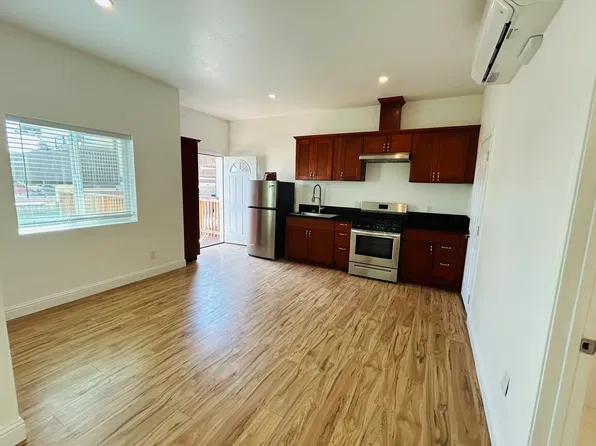 215 Hillcrest Ave, Marina, CA 93933