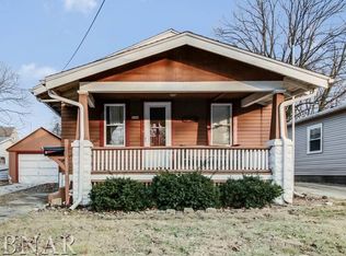 1104 S Clayton St, Bloomington, IL
