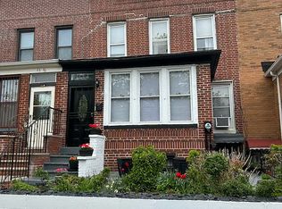 2374 36th St, Long Island City, NY 11105