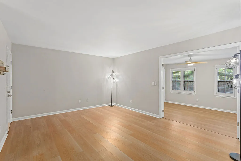 1 bed, 918 sqft, $1,850 — Photo 1