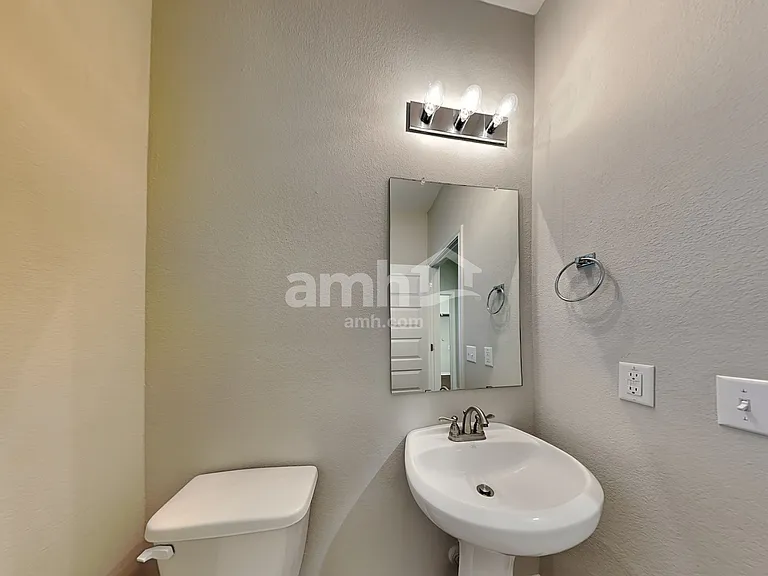 6101 Gerard Dr — Photo 8
