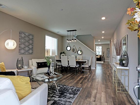 2nd image of 4746 Sweeney Cir