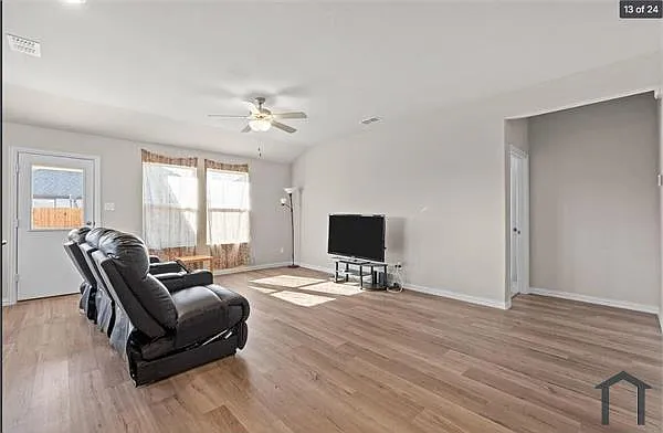 523 Rock Creek Dr — Photo 15