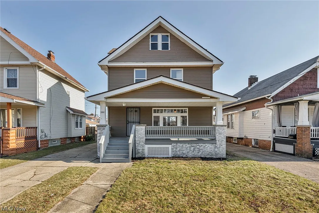 3503 W 98th St photo 1
