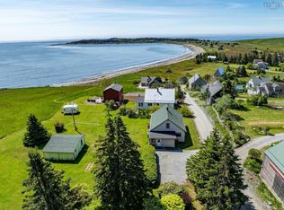 79 Mosher Rd, Lunenburg, NS B0J2X0