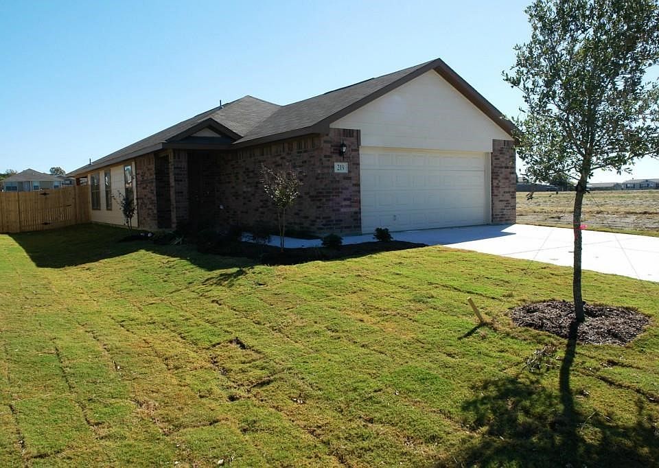 1st image of 219 Candlewood Cir