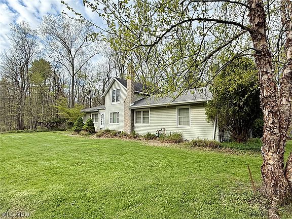 2nd image of 6066 Case Rd