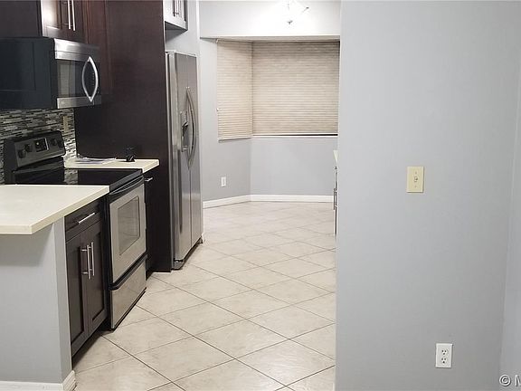 4th image of 9353 Chelsea Dr S