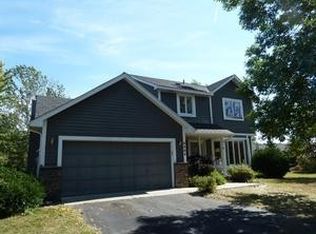 9404 Parkside Cir N, Champlin, MN 55316