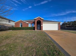 100 W Running Wolf Trl, Harker Heights, TX 76548