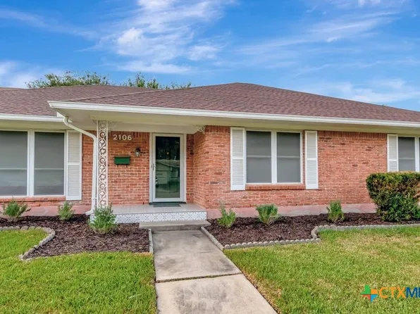 2106 College Dr, Victoria, TX 77901