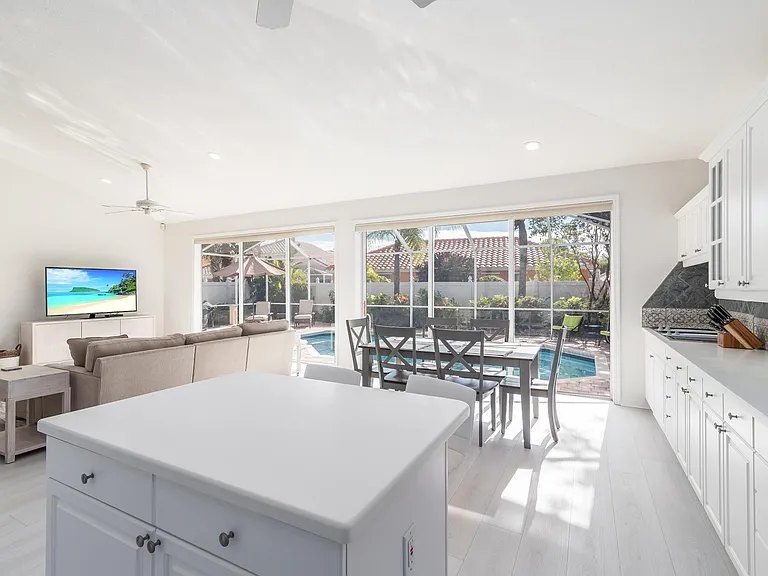Kitchen and kitchen table
