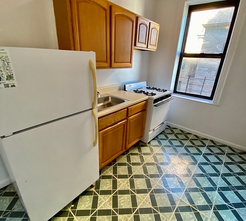 1st image of 26-80 30th St #Pp5