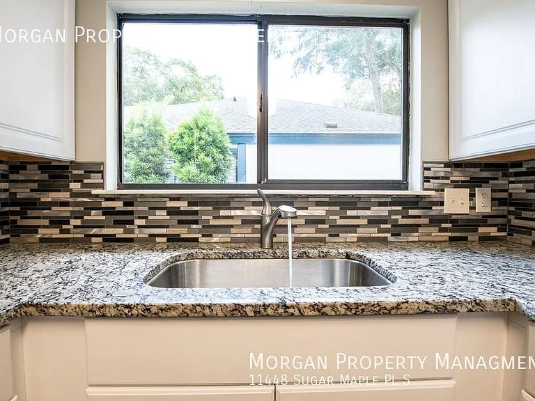 11448 Sugar Maple Pl S — Photo 7