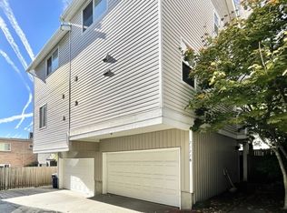 2127 Waverly Pl N #B, Seattle, WA 98109