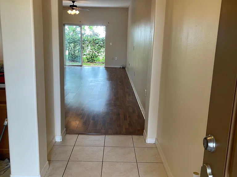 4213 Winding Vine Dr — Photo 4