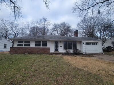 211 Frost Ave, Saint Louis, MO, 63135