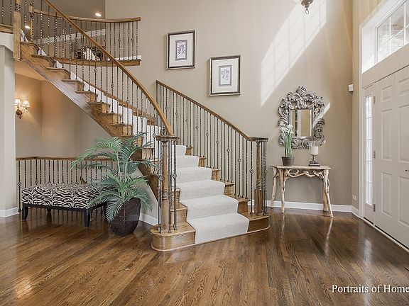3rd image of 5922 Parkview Dr
