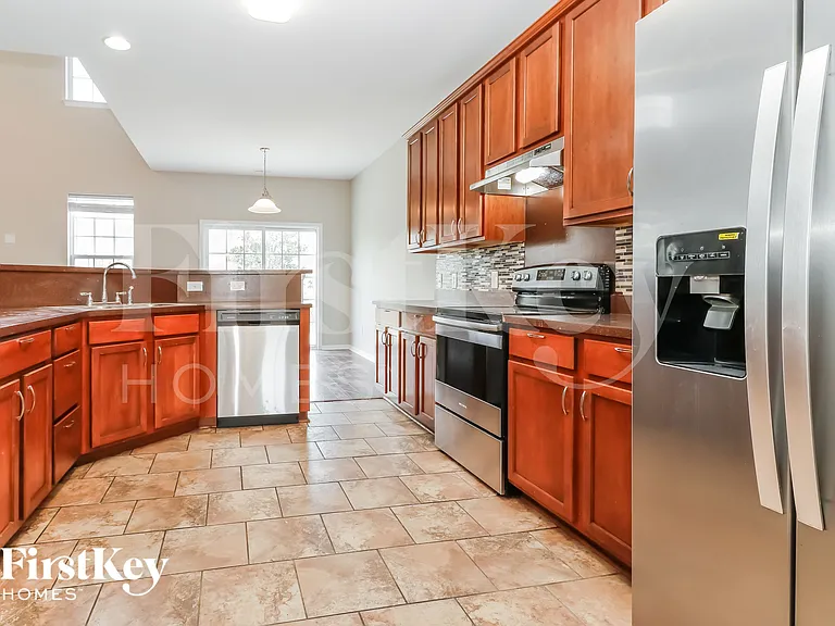223 Silk Oak Dr — Photo 5