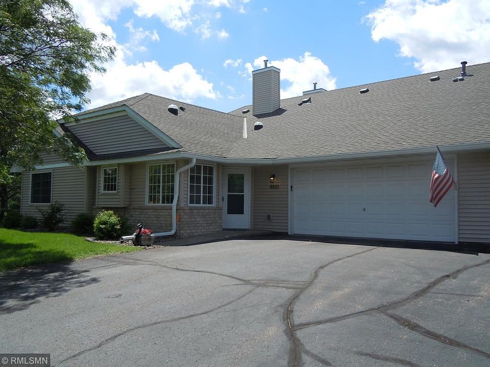 1st image of 8601 Oxford Ln