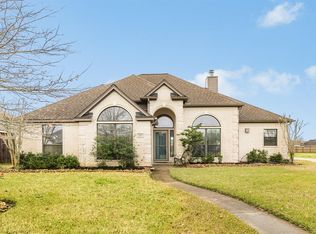 100 Dove Trl, Richwood, TX 77531