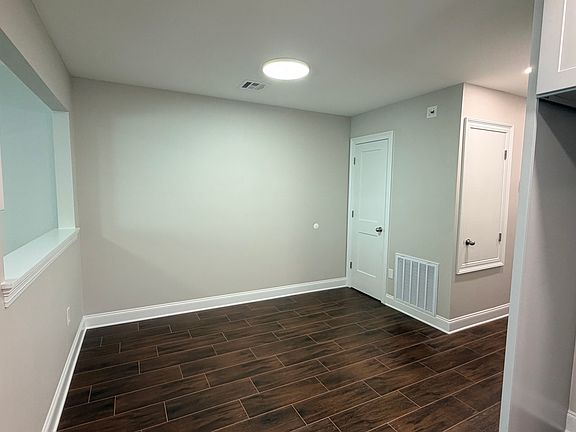 4th image of 2615 Fayette St
