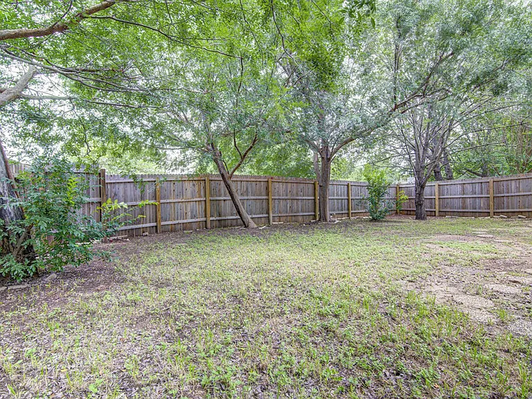 4300 Companeros Way — Photo 31