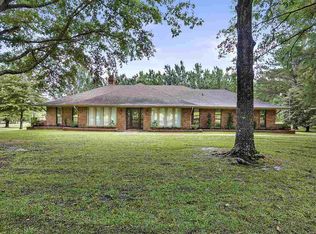 100 Spring Valley Dr, Raymond, MS 39154