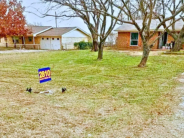 2810 Keller Hicks Rd — Photo 2