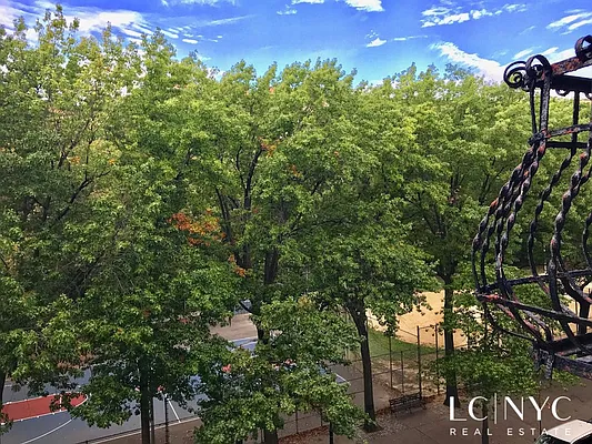 Rented by Keller Williams NYC | media 44