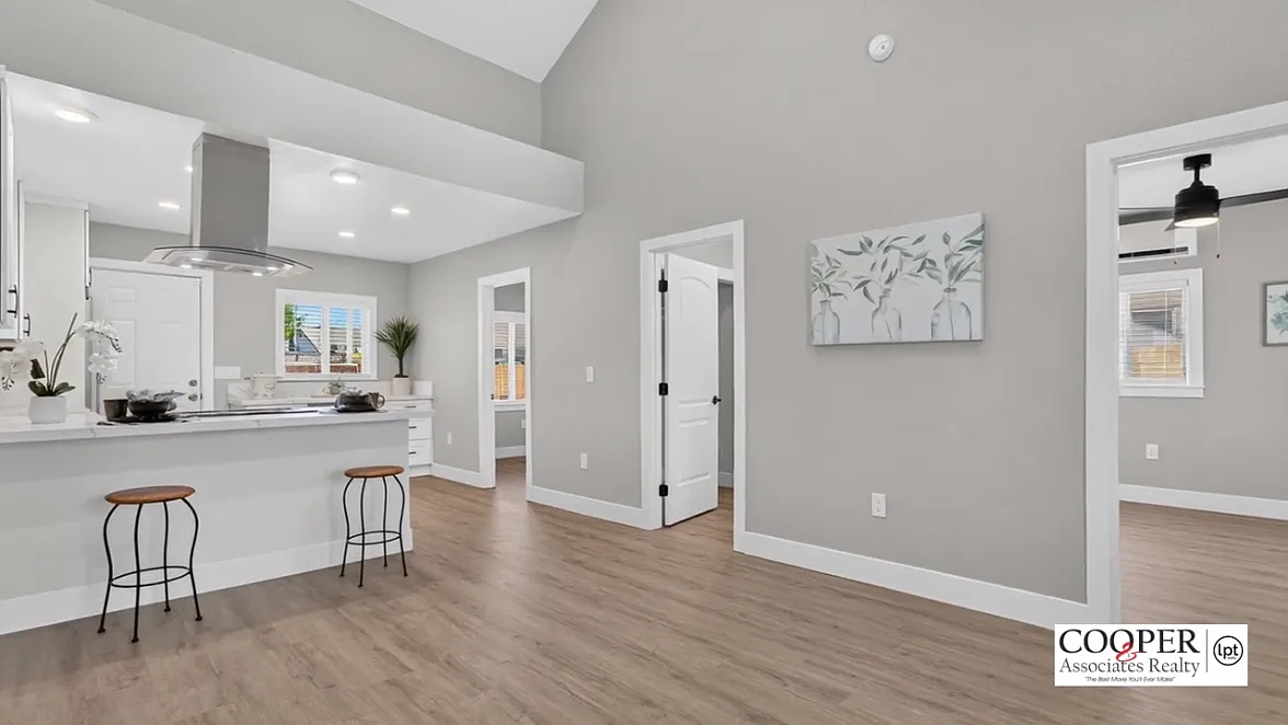 2 bed, 672 sqft, $2,600 — Photo 4