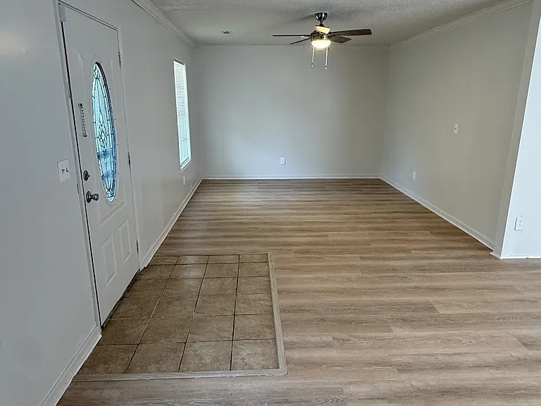 509 E Spring St #2 — Photo 2