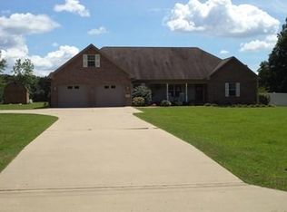 23 Shamrock Dr, Clarksville, AR 72830