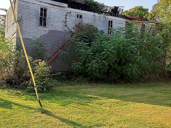 3rd image of 14037 E West Ave