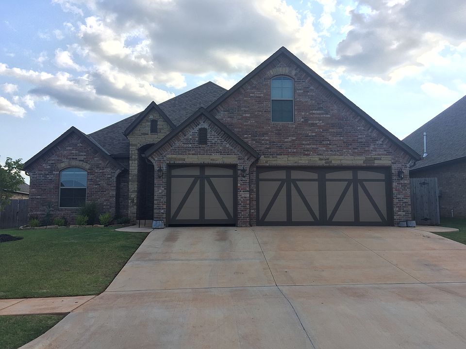 1st image of 18821 Rolling Hill Way