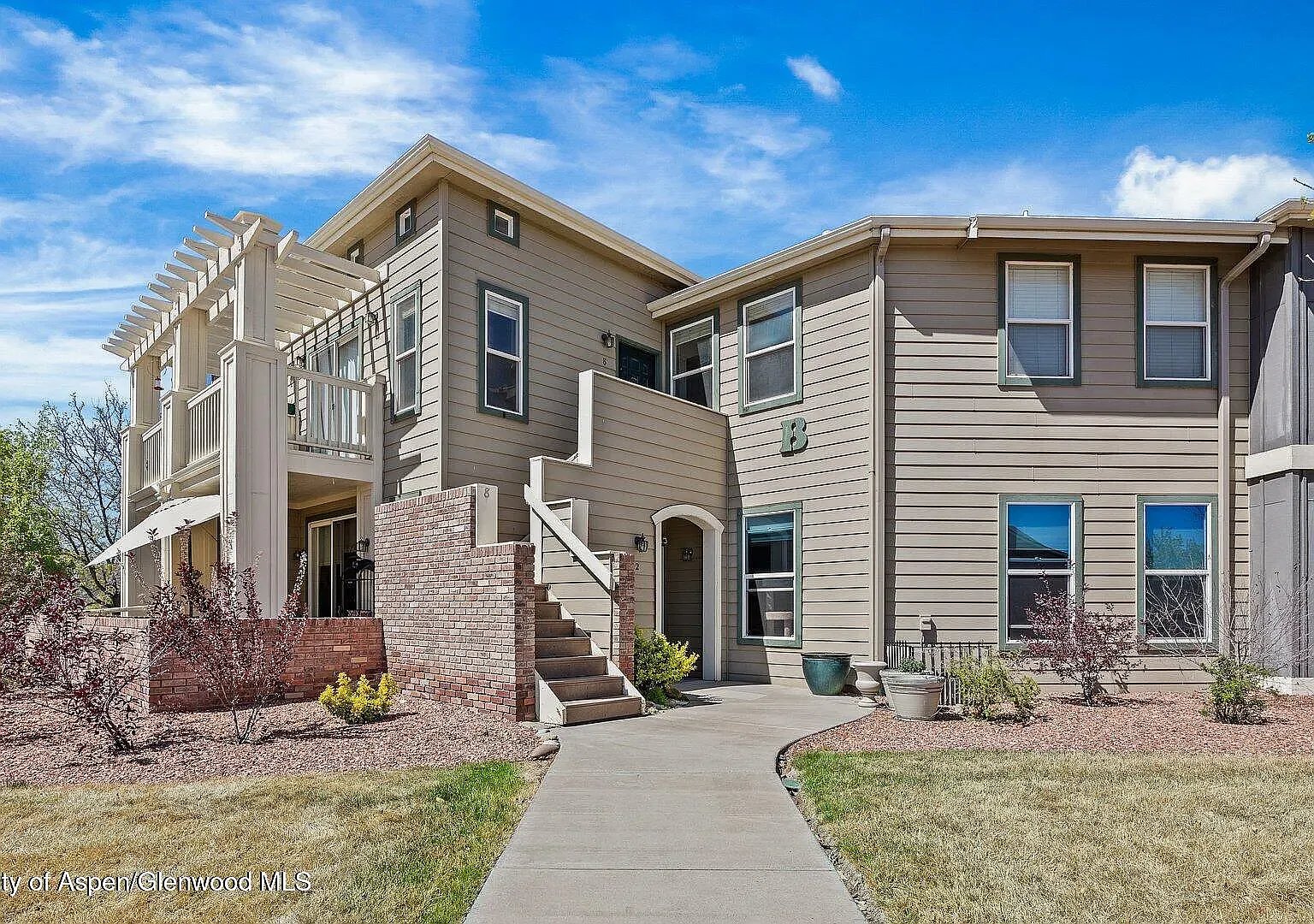 2491 Fountain Greens Pl — Photo 2