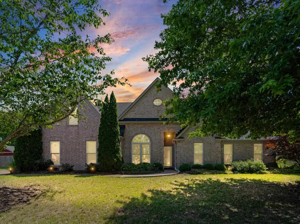 4906 Kings Forest Dr, Memphis, TN 38135