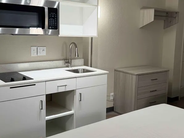 Longview, 502 S Access Rd, Longview, TX 75602