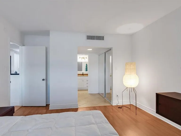 2100 Benjamin Franklin Dr #203 — Photo 10