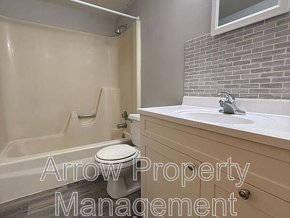 3rd image of 341 S 27th St #12