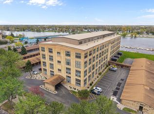 1545 Arboretum Dr APT 304, Oshkosh, WI 54901