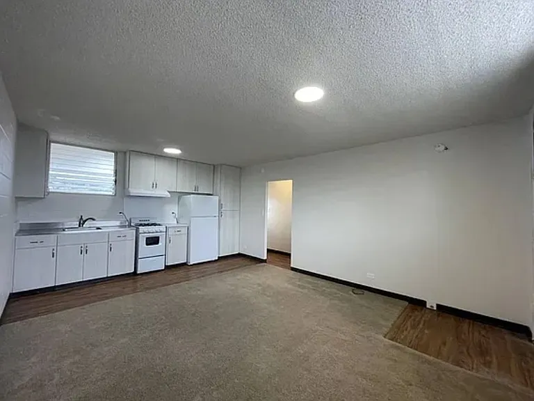 2750 Date St — Photo 11