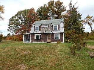 171 N Main St, Petersham, MA 01366