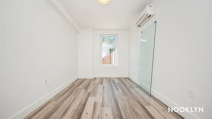 Rented by Nooklyn NYC LLC | media 51