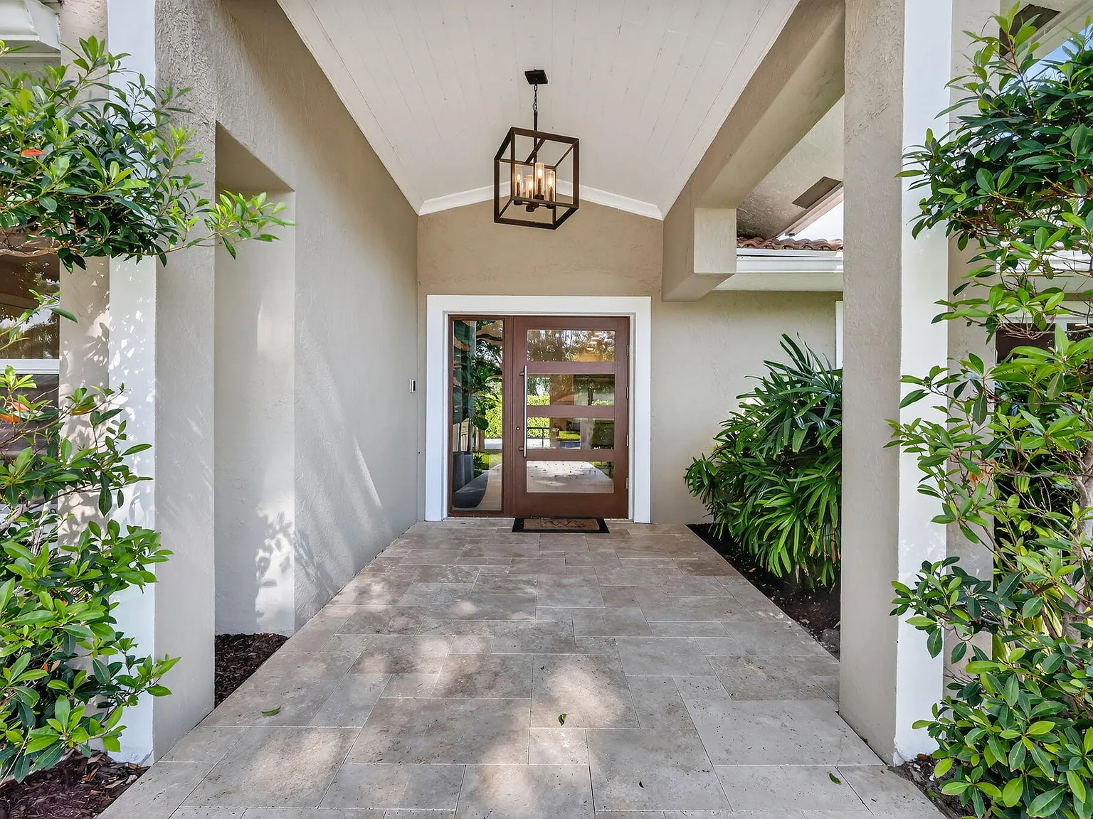 4 bed, 3.5 bath, 3388 sqft, $18,000 — Photo 4