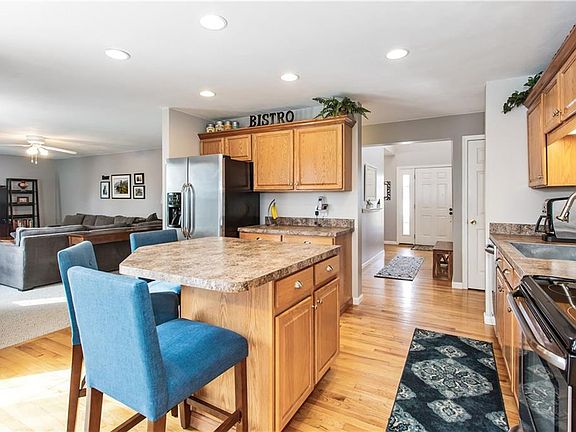 5th image of 8412 Sutcliffe Dr