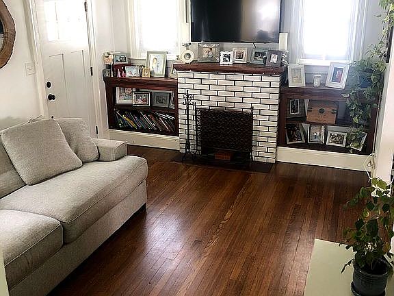 2nd image of 161 Crowell Ave