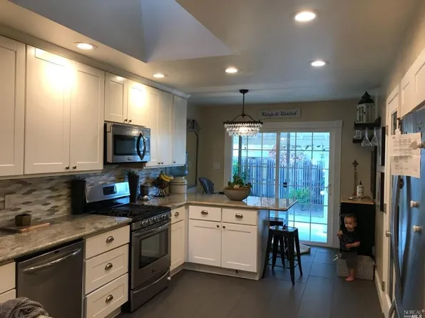 4015 Mayette Ave, Santa Rosa, CA 95405